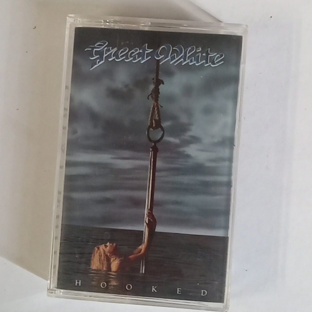 Great White Hooked cassette
